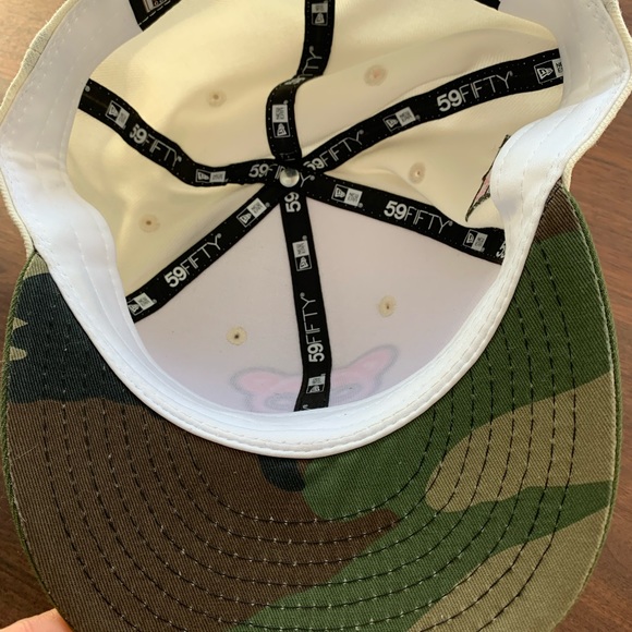 New Era Chicago Cubs Two-tone w/camo UV fitted 7 7/8 (62.5cm) size hat. - Picture 6 of 6